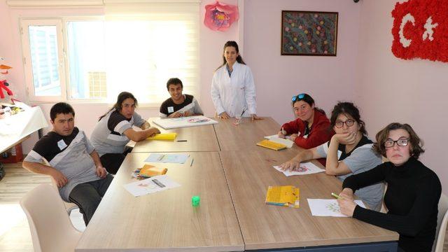 Engeller eğitimle aşılıyor