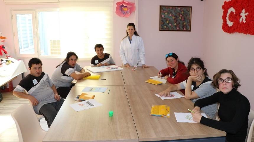 Engeller eğitimle aşılıyor