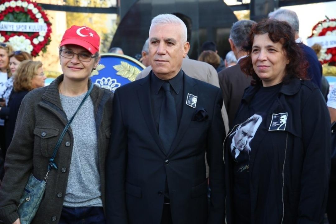 Atat&uuml;rk Nil&uuml;fer&rsquo;de t&ouml;renle anıldı