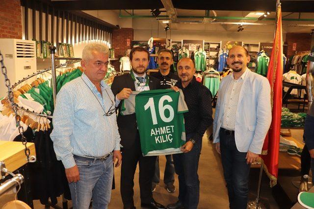 Ahmet Kılıç’tan Bursaspor taraftarlarına lisanslı ürün alımı çağrısı