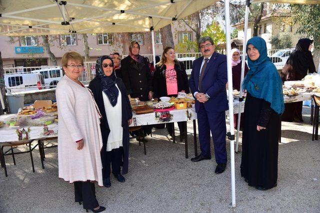 Başkan Can, kermes açılışını yaptı