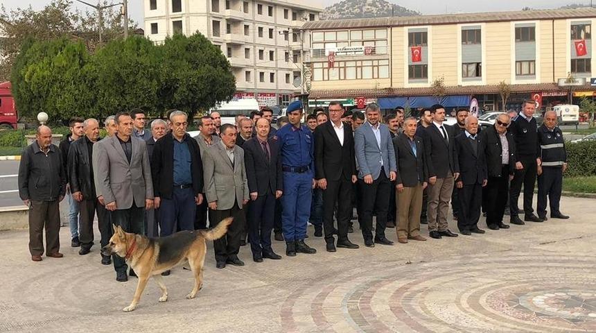 Başkan Duymuş, Atat&uuml;rk&rsquo;&uuml; anma programına katıldı