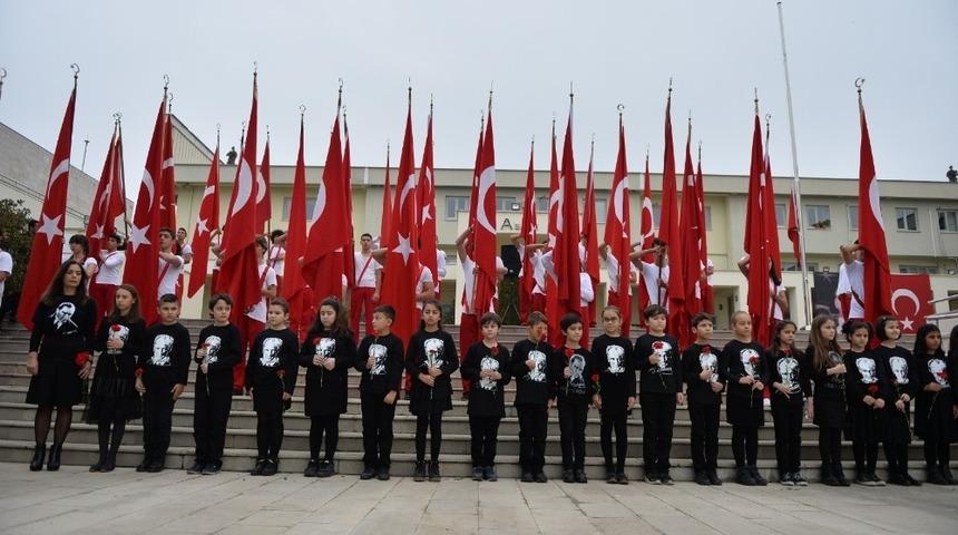Atatürk 80. ölüm yıl dönümünde anıldı