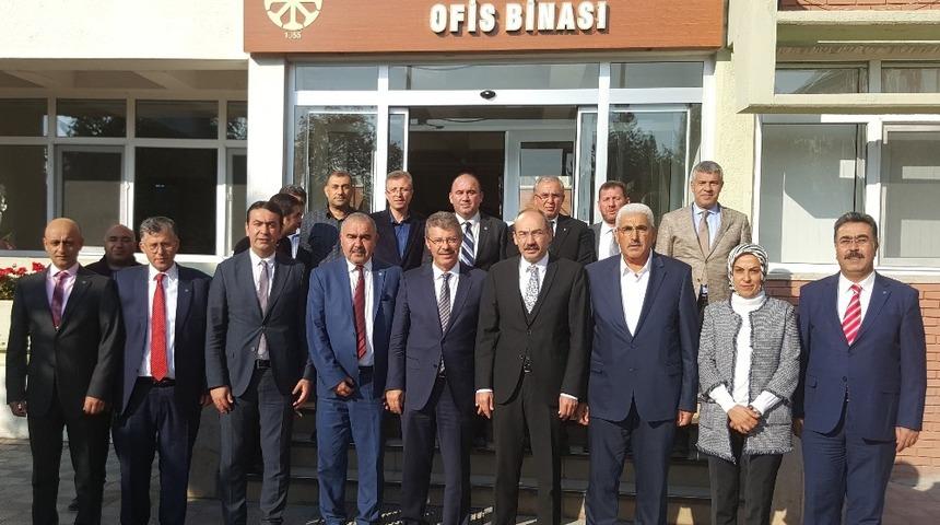 KTO Başkanı G&uuml;lsoy, Turhal Şeker Fabrikasını ziyaret etti