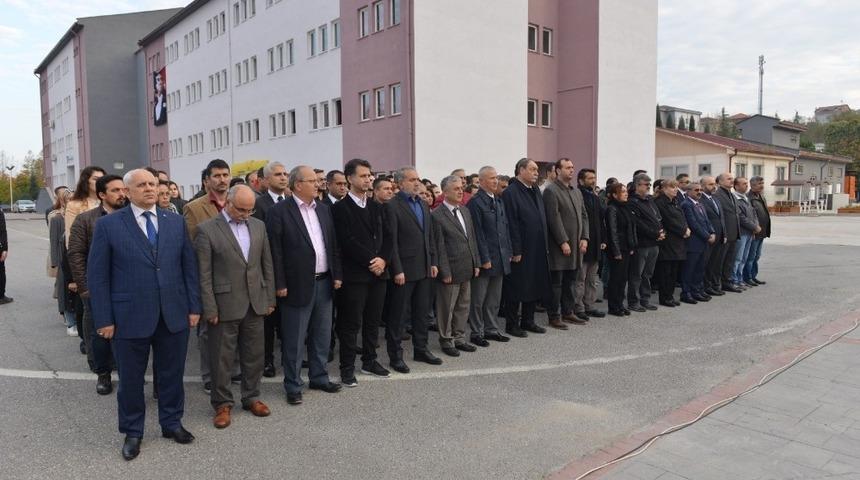 Bartın &Uuml;niversitesi Ata&rsquo;yı andı