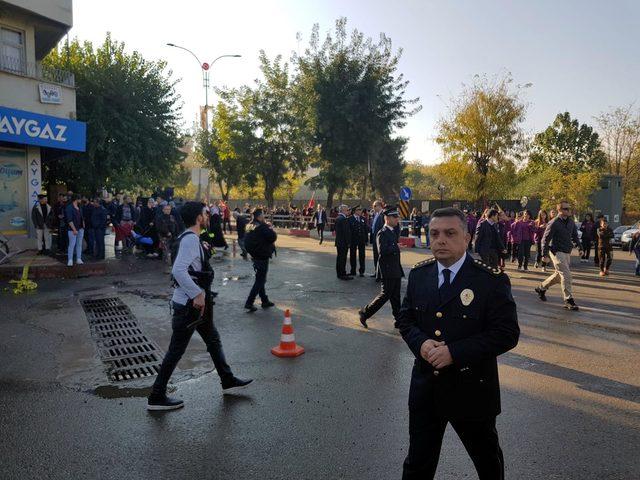 Siirt'teki anma töreninde plakasız araç alarmı