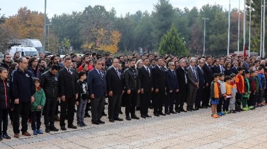 GA&Uuml;N&rsquo;de Atat&uuml;rk&rsquo;&uuml; anma t&ouml;reni d&uuml;zenlendi