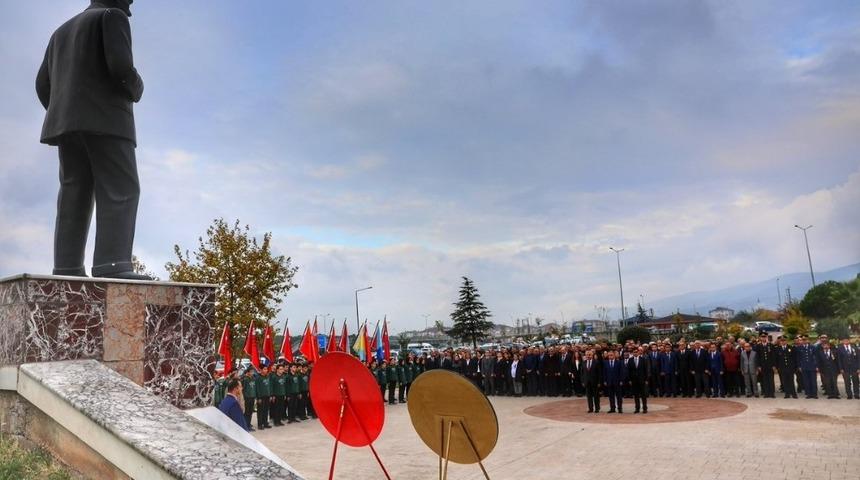 Atat&uuml;rk K&ouml;rfez&rsquo;de anıldı