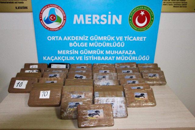 Mersin Limanı'na demirleyen gemide 39 kilo kokain ele geçirildi