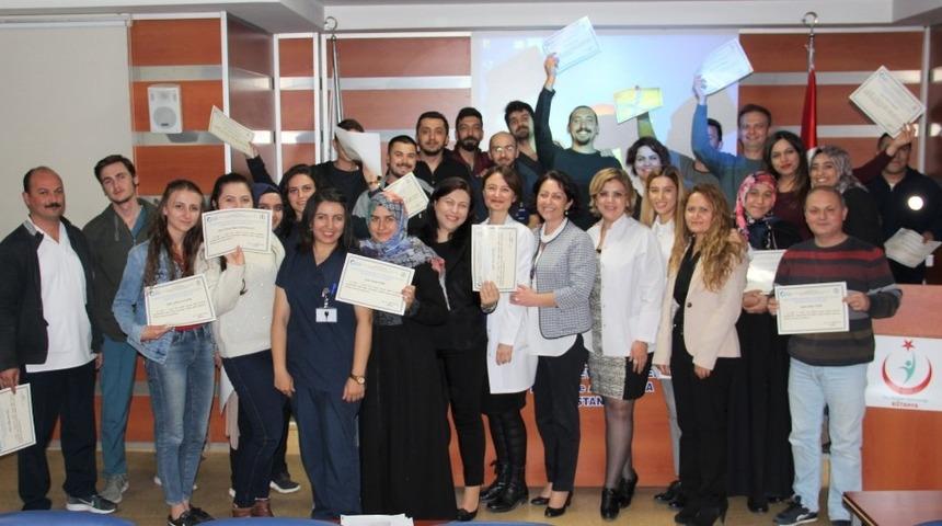 Hastanede &lsquo;Yoğun bakım hemşireliği&rsquo; eğitimi