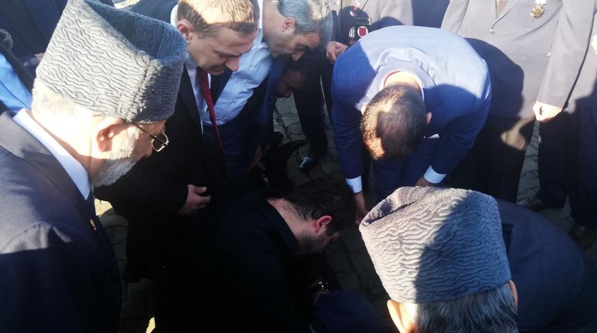 Atatürk'ü anma töreninde yürekler ağza geldi!