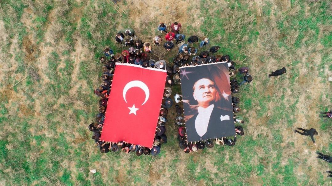 Atat&uuml;rk Hatıra Ormanı&rsquo;nda fidan diktiler