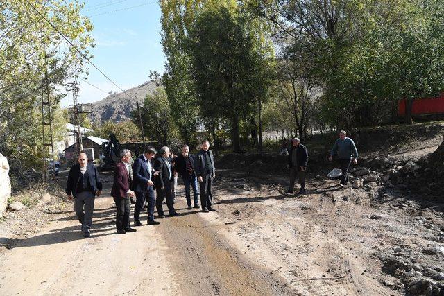 Kale mahallesi fabrika caddesi yenilenen yüzüyle halkın hizmetinde