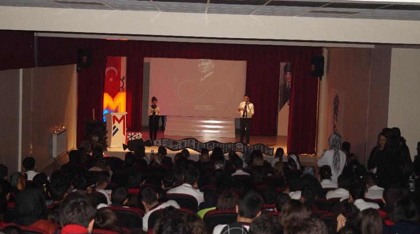 Mercan Kolejinde 10 Kasım Anma t&ouml;reni