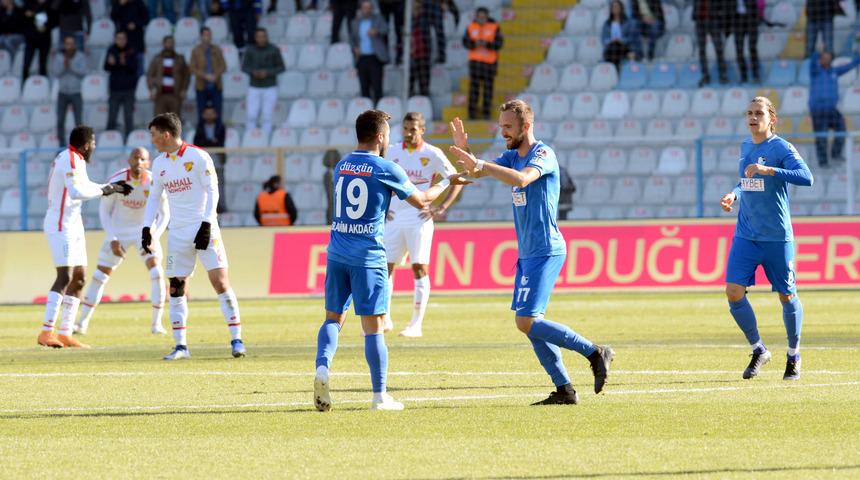 Erzurum nefes aldı: 2-1