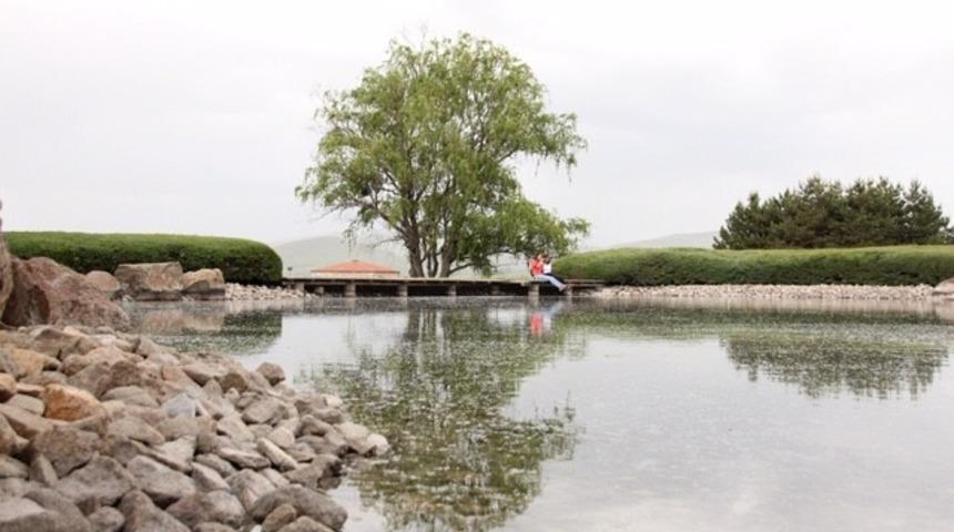 Japon bah&ccedil;eci ve Savcılı plajını yılda 125  binin &uuml;zerinde kişi ziyaret etti