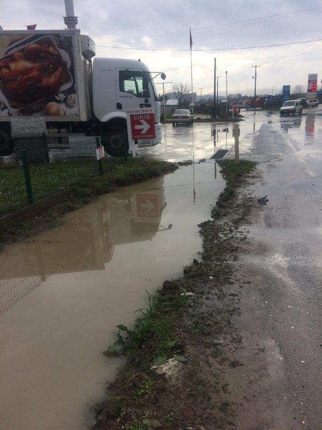 Kaynarca sanayi esnafı, su baskını korkusu yaşıyor