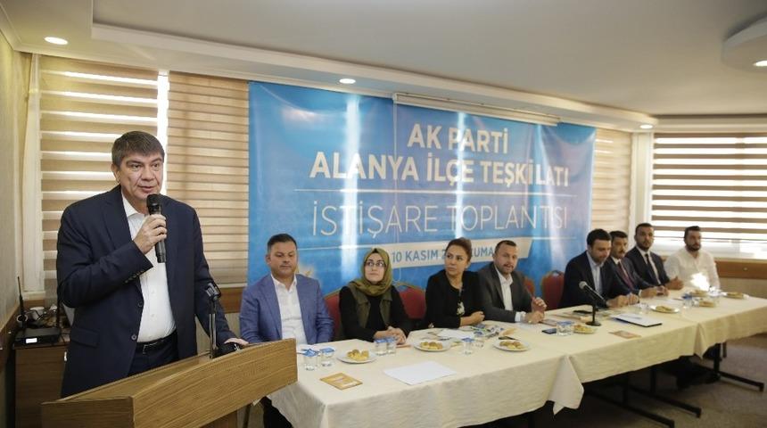 T&uuml;rel, AK Parti Alanya İstişare Toplantısına katıldı