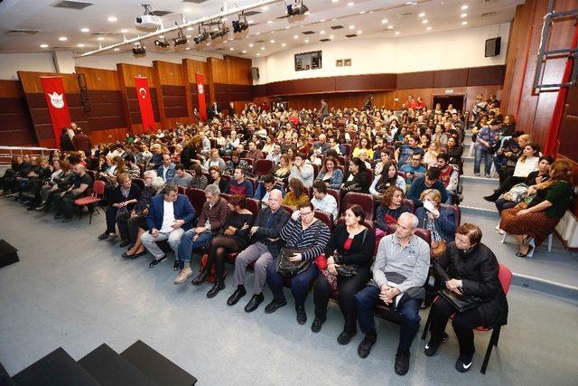 ’Aşk Halleri’ Konak’ta kapalı gişe oynadı