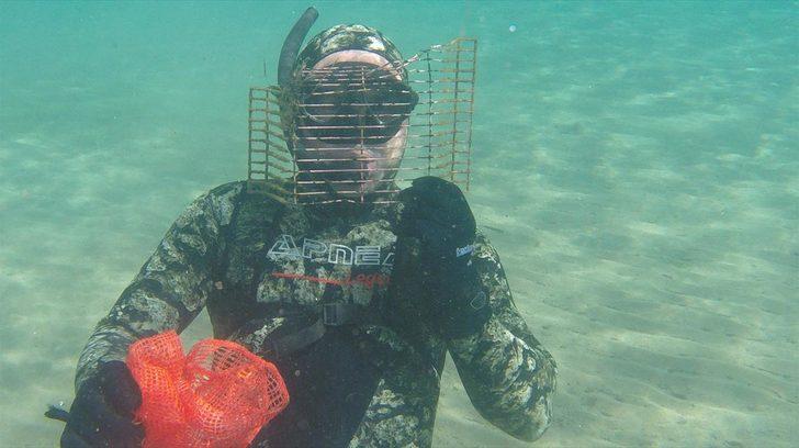 Bodrum'da dalgıçlar denizden küvet çıkardı G4