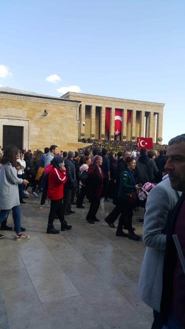 Yunusemreli kadınlar Anıtkabir’i ziyaret etti