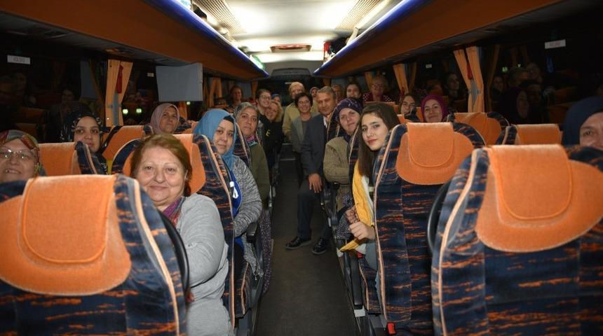 Yunusemreli kadınlar Anıtkabir&rsquo;i ziyaret etti