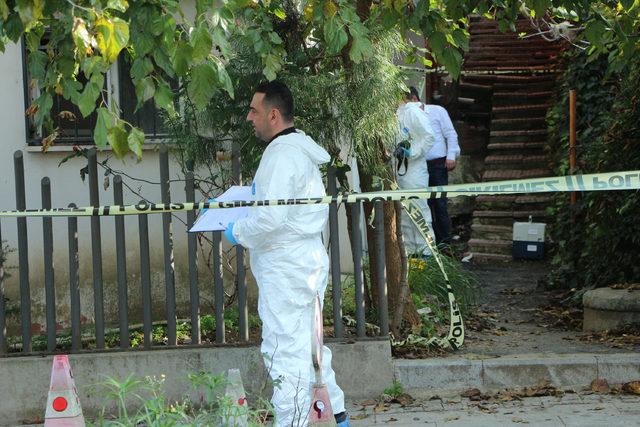Beşiktaş ta evinde &ouml;l&uuml; bulundu 3