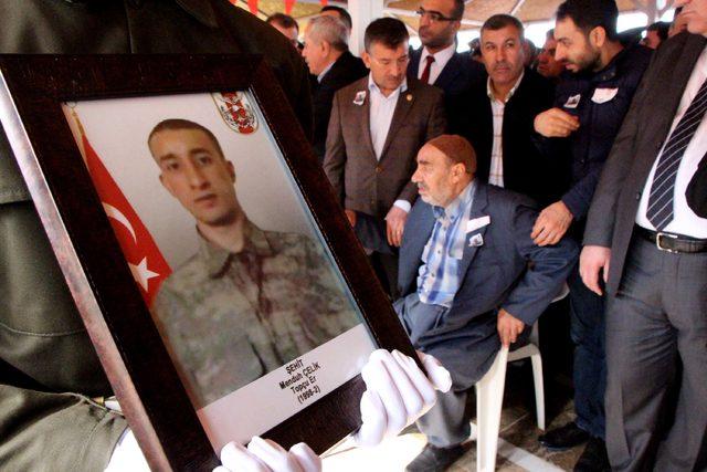 Hakkari şehidi er Menduh Çelik, Şanlıurfa'da toprağa verildi