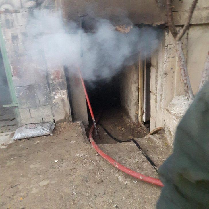 Van’da korkutan kömürlük yangını G2