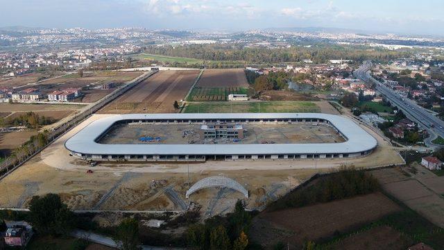 Başkan Toçoğlu Yeni Bölge Hali Kompleksi’nde incelemelerde bulundu