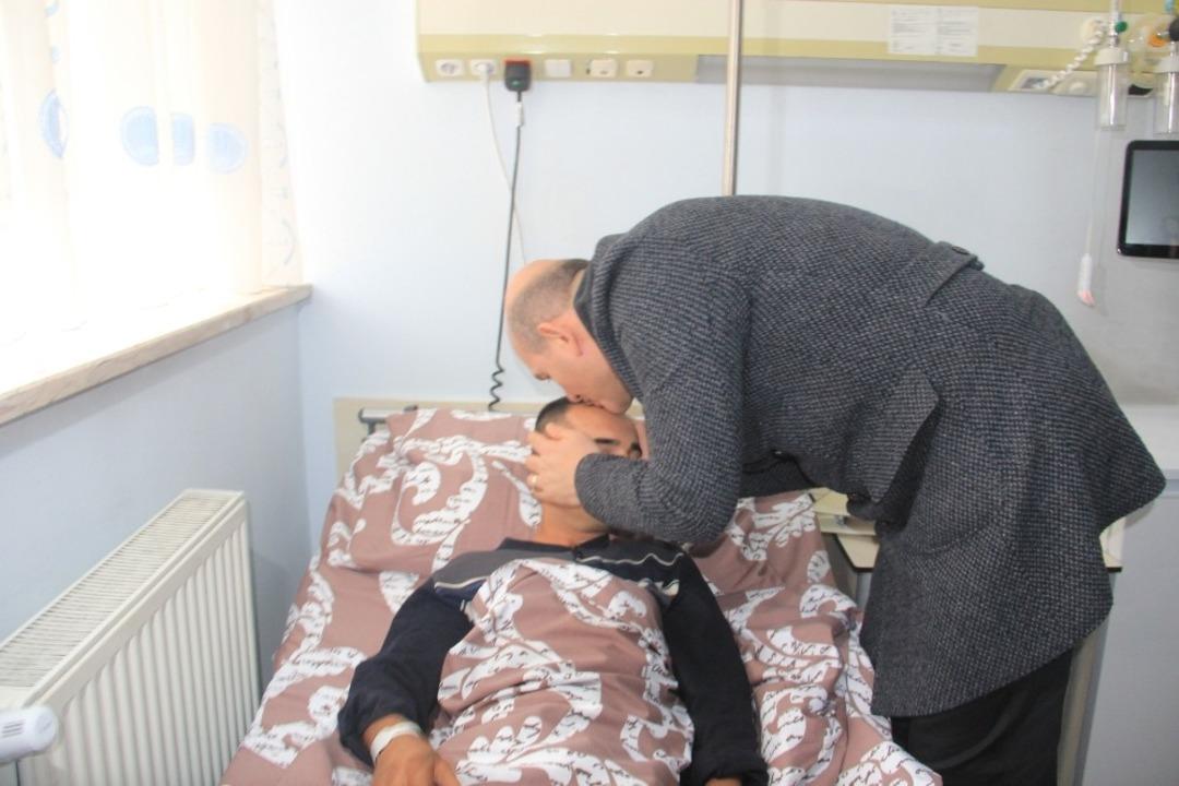 Bakan Soylu, Hakkari&rsquo;de yaralı askerleri ziyaret etti