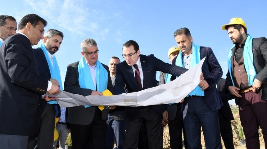 Vali Pekmez ve milletvekilleri sosyal yatırımları inceledi