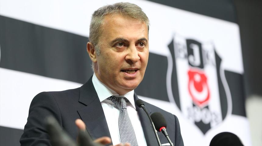 Beşiktaş taraftarından Fikret Orman'a: Paralar nerede?