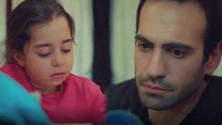 Kızım 9. bölümden iki yeni fragman yayınlandı! Hasta olan kızı Öykü'nün yazdıkları Demir'i gözyaşlarına boğdu!