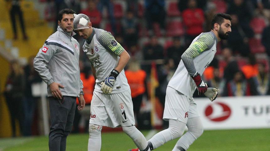 Muslera'dan Kayserispor ma&ccedil;ında b&uuml;y&uuml;k fedakarlık