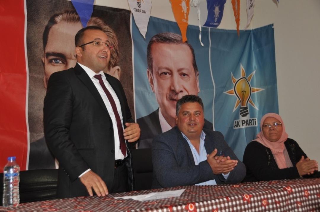 Sevilen m&uuml;d&uuml;r belediye başkan aday adayı