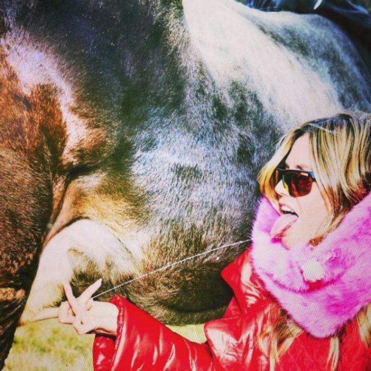 Heidi Klum paylaştığı fotoğrafla hayranlarını ikiye böldü  G2