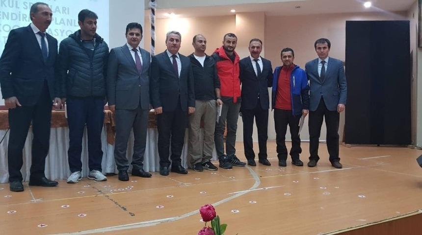 Spor &ouml;d&uuml;lleri sahiplerini buldu