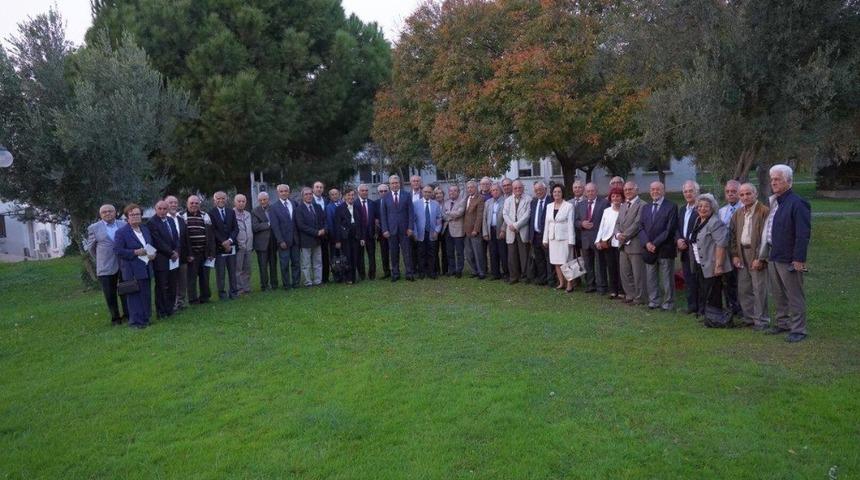 Rekt&ouml;r Budak, Egeli emektarlarla buluştu