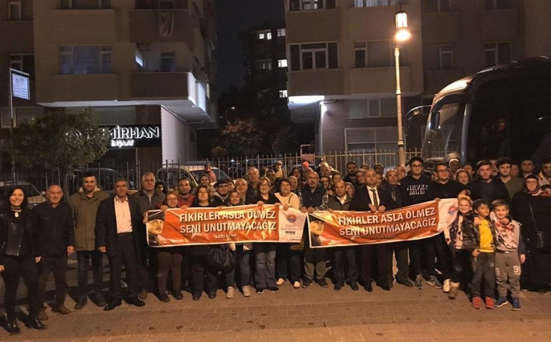 Maltepelilerden 50 otob&uuml;sle Anıtkabir &ccedil;ıkarması