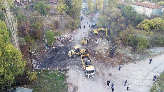 Ankara Büyükşehir Belediyesi’nden atık temizliği