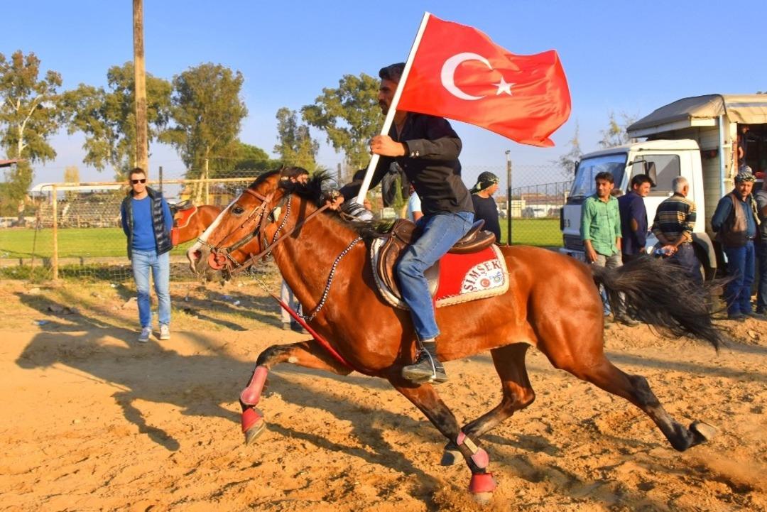 Nazilli 7. Geleneksel Rahvan At Yarışları yapıldı