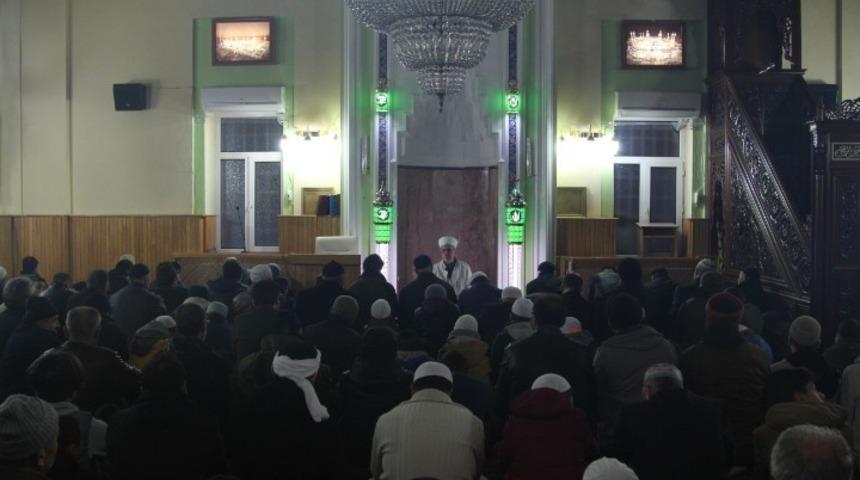 Boz&uuml;y&uuml;k&rsquo;te geleneksel &lsquo;Sabah Namazı Buluşmaları&rsquo; başladı