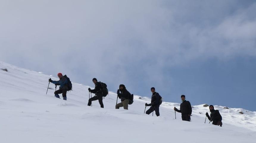 Dağcılardan Kürek Dağı’na tırmanış