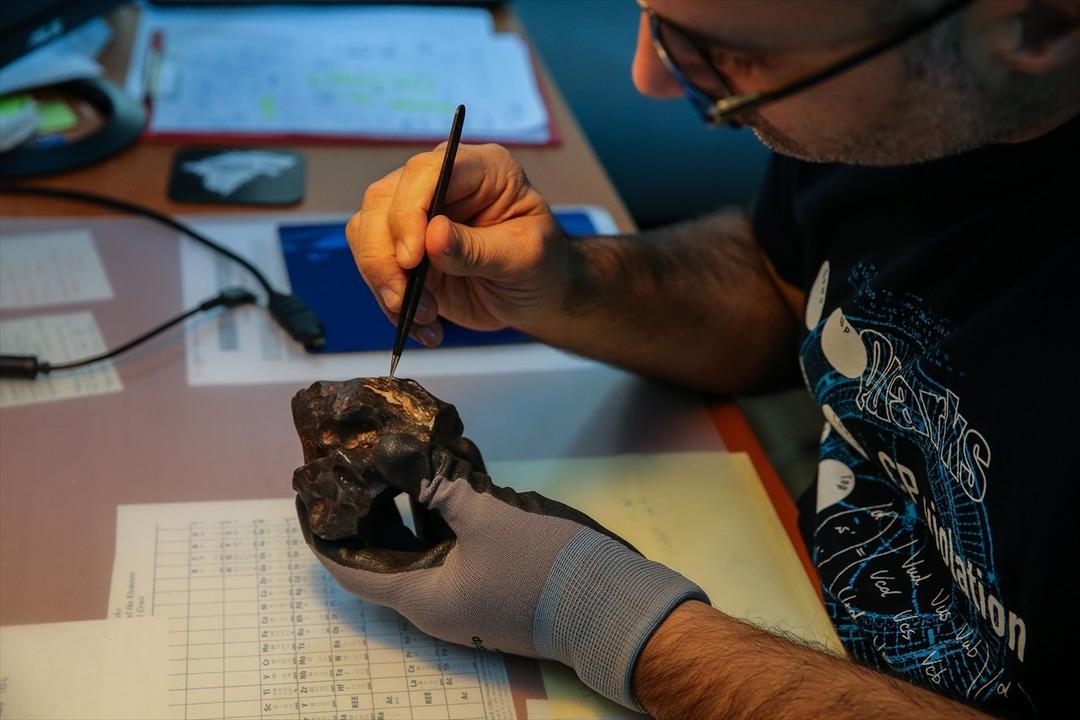 Onun koleksiyonu &ccedil;ok farklı! 'Milyonlarca kilometre uzaklardan gelen misafir'