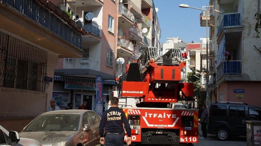 Elektrik sobası evi yaktı