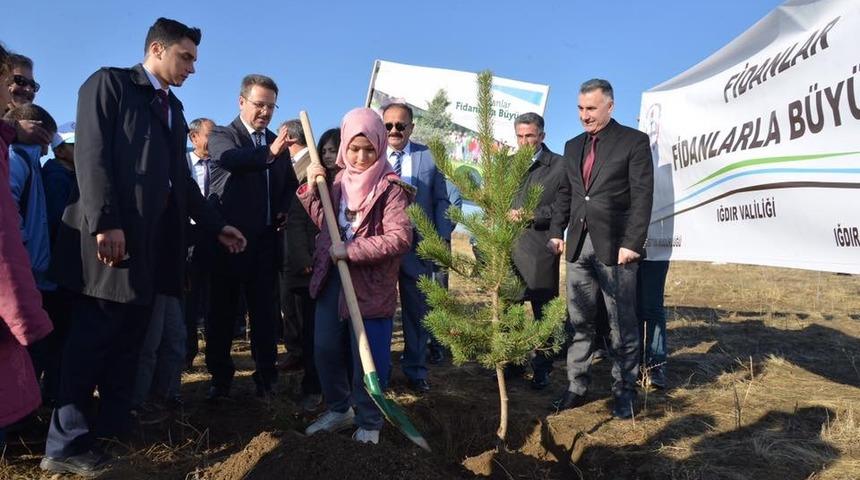 Iğdır&rsquo;da fidan dikimi ger&ccedil;ekleşti