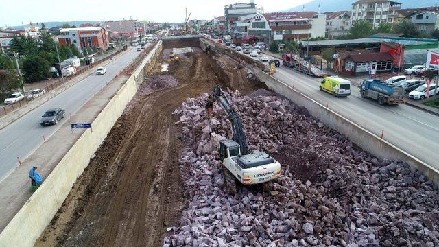 Köseköy’de yol çalışmaları tamamlanıyor