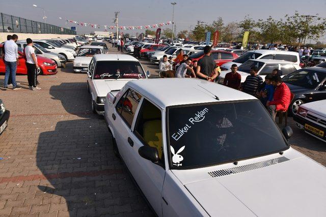 Modifiye tutkunları Salihli’de buluştu