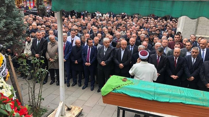 Başkan Yılmaz&rsquo;ın annesi Hacı Ayşe Yılmaz son yolculuğuna uğurlandı